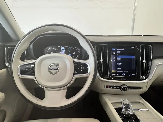 Volvo V60 3