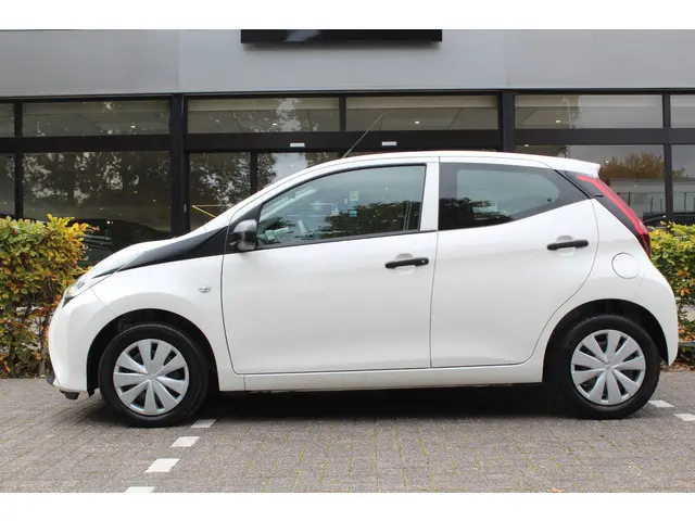Toyota Aygo 1.0 VVT-i x-fun 2021 Benzine 5