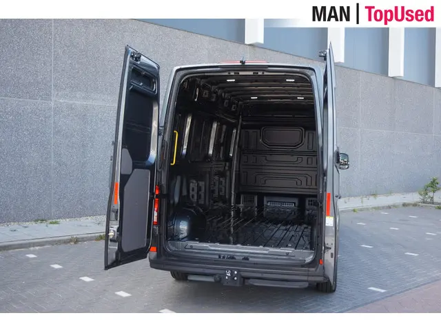 MAN TGE 3.180 2024 Diesel 29