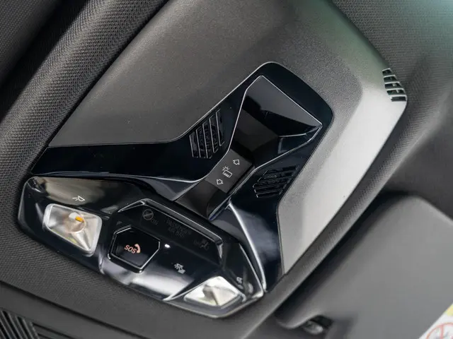 BMW iX2 eDrive20 2025 Elektrisch 34