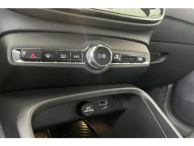 Volvo XC40 T5 AWD Intro Edition 2018 Benzine 17