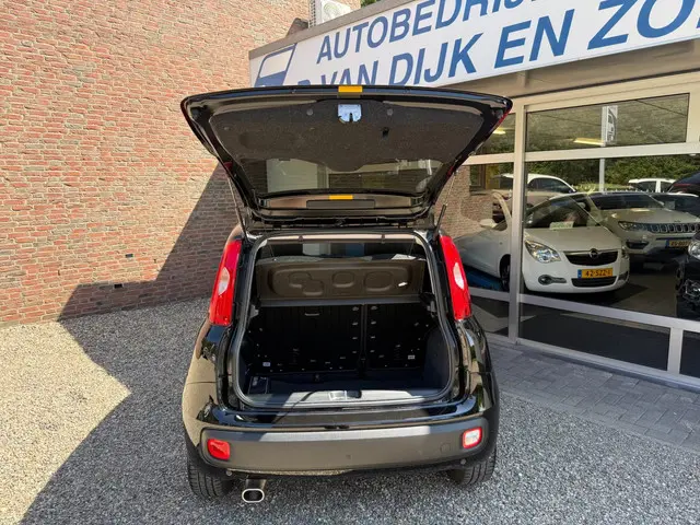 Fiat Panda 1.2 Lounge 2018 Benzine 8