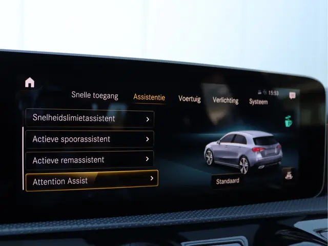 Mercedes-Benz A-Klasse 200 AMG-line 2019 Benzine 51