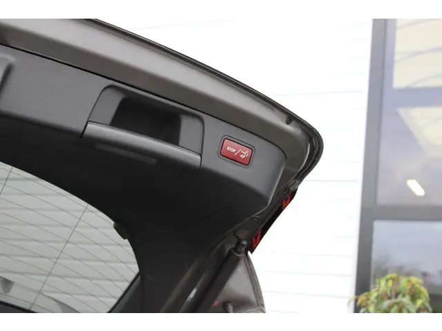 Mercedes-Benz GLA 200 2015 Benzine 20