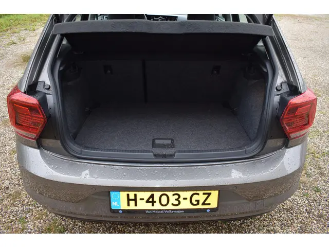 Volkswagen Polo 1.0 TSI Highline 2020 Benzine 31