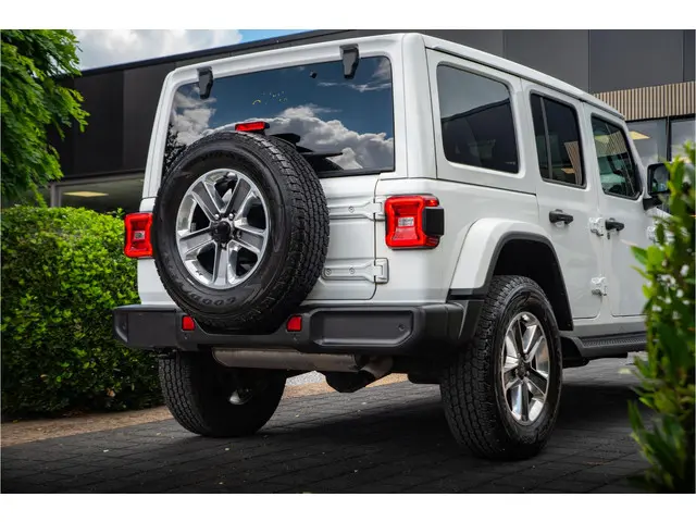 Jeep Wrangler Unlimited 3.6 2020 Benzine 6