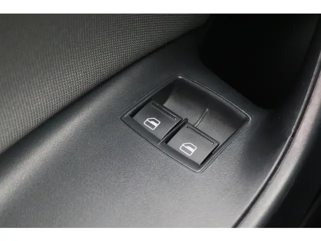 SEAT Ibiza 1.4 2015 Benzine 26