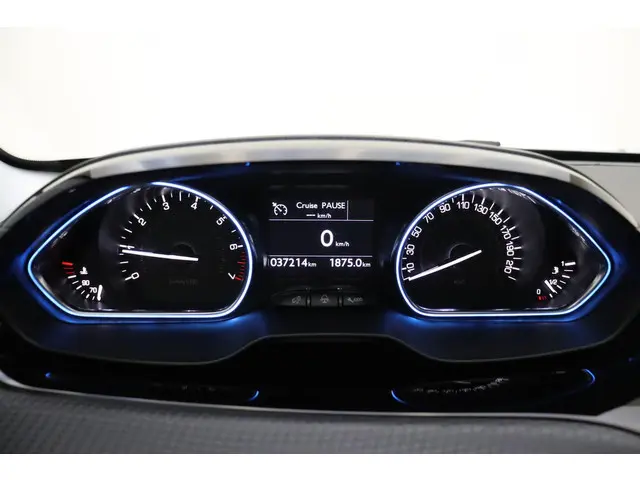 Peugeot 2008 1.2 PureTech Allure 2019 Benzine 31