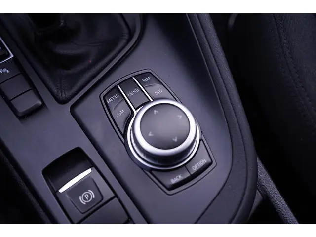 BMW X1 sDrive18i Edition 2019 Benzine 39