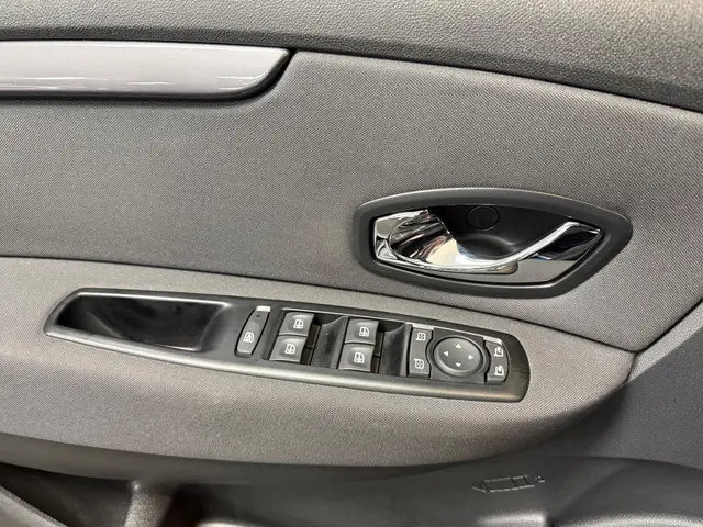 Renault Scénic 1.2 TCe Limited 2016 Benzine 16