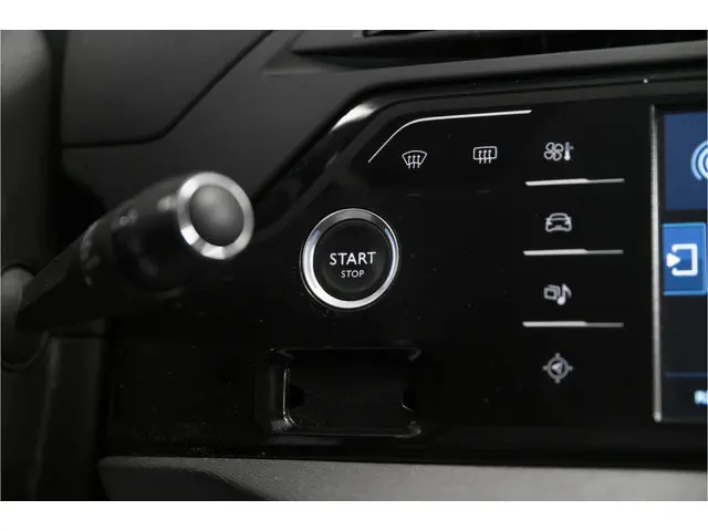 Citroën C4 Picasso 1.2 PureTech Intensive 2016 Benzine 23