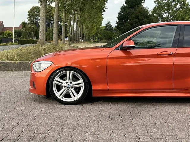BMW 1 Serie 118i M Sport High Executive 2013 Benzine 4