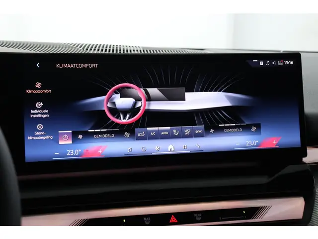 BMW 5 Serie Touring 550e xDrive 2025 Hybride Benzine 6