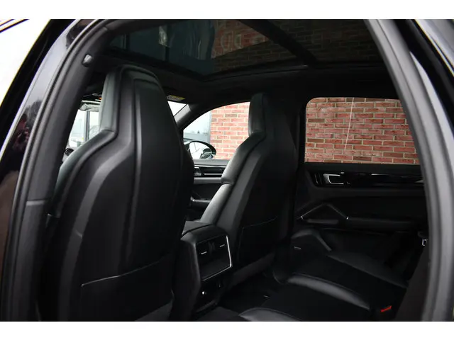 Porsche Cayenne 3.0 2018 Benzine 56