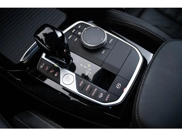 BMW X3 xDrive30e 2022 Hybride Benzine 18