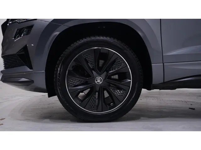 Škoda Karoq 1.5 TSI ACT Sportline Business 2023 Benzine 5