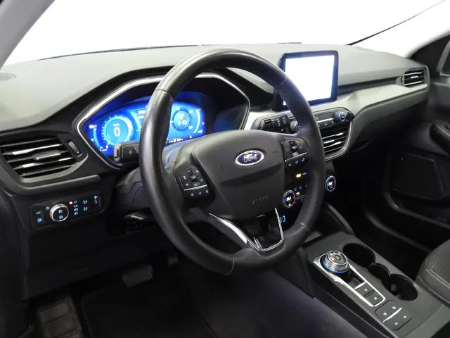Ford Kuga 2.5 PHEV Plug-In Titanium 2021 Hybride Benzine 4
