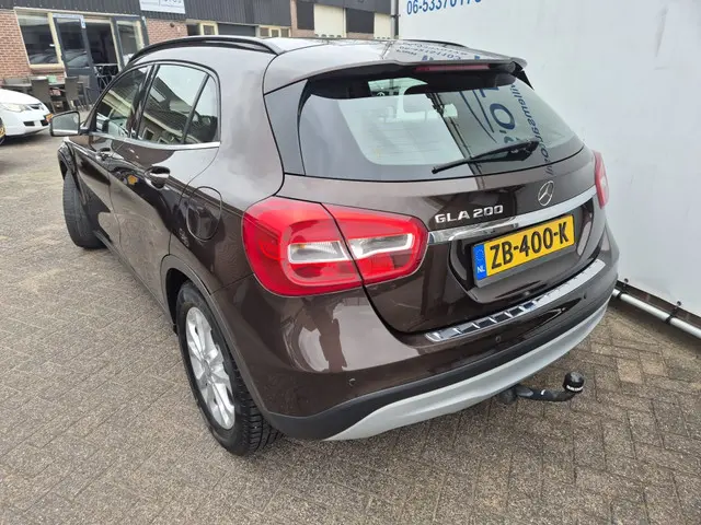 Mercedes-Benz GLA 200 Ambition 2015 Benzine 32