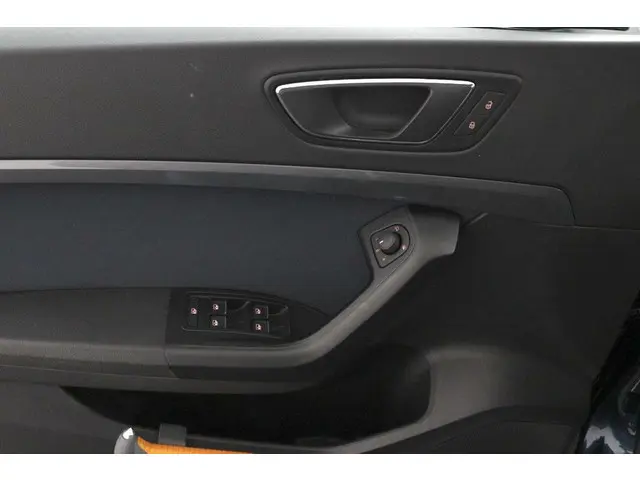 SEAT Ateca 1.0 EcoTSI Style blauw 2017 Benzine 22