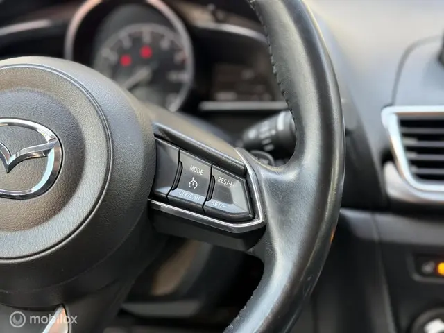 Mazda 3 2.0 SkyActiv-G 120 GT-M 2017 Benzine 36