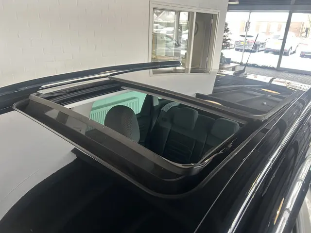 Citroën C3 Aircross 1.2 PureTech S&S Shine 2019 Benzine 6