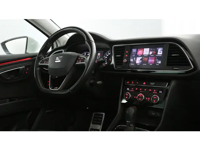 SEAT Leon ST 1.4 EcoTSI 150pk FR DSG 2017 Benzine 18