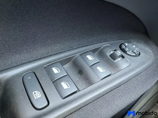 Jeep Avenger Summit 54 kWh 2024 Elektrisch 20
