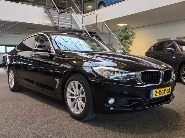 BMW 3 Serie Gran Turismo 320i Executive 2014 Benzine 7