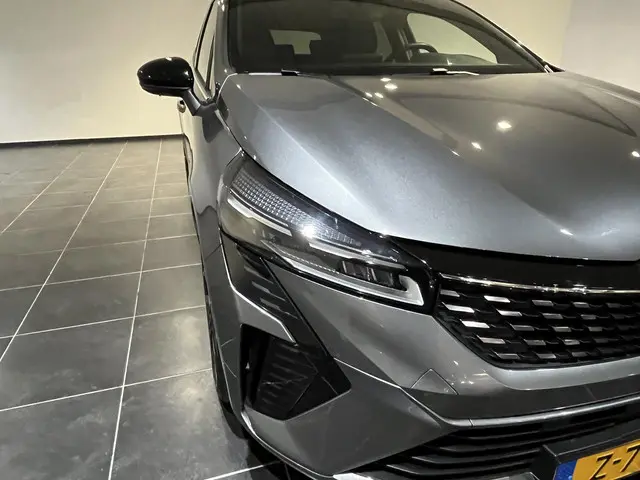 Renault Clio 1.0 TCe 90 GPF techno 2024 Benzine 24