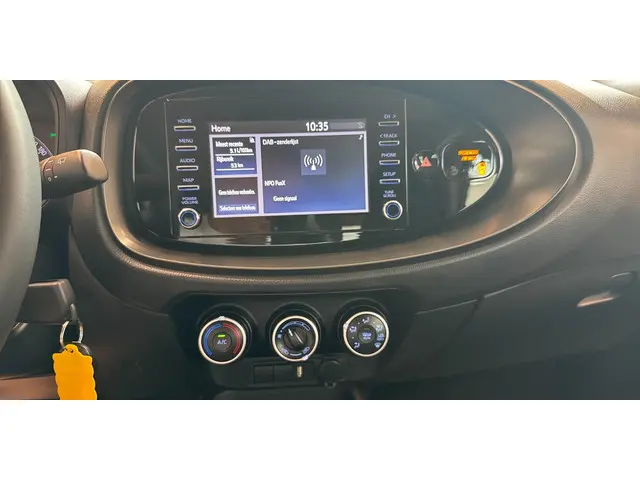 Toyota Aygo X 1.0 VVT-i MT Play 2023 Benzine 8