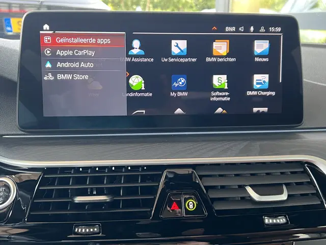 BMW 5 Serie 530e M-Sport Plus 2023 Hybride Benzine 26