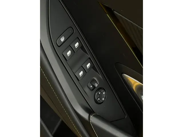 Peugeot 208 1.2 PureTech GT-Line 2020 Benzine 24