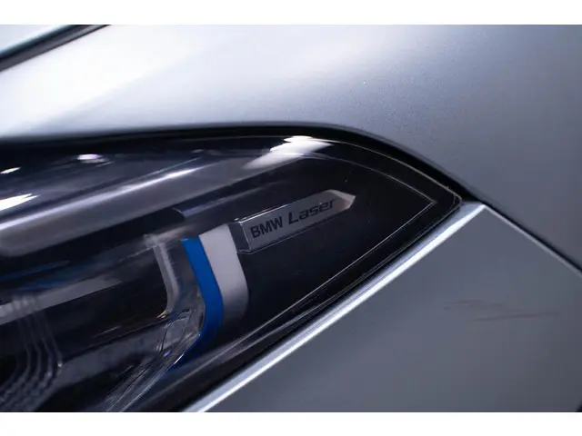 BMW 8 Serie 840d xDrive High Executive 2020 Diesel 23