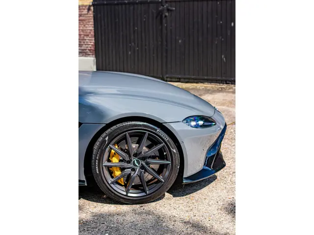Aston Martin V8 Vantage 4.0 2018 Benzine 102