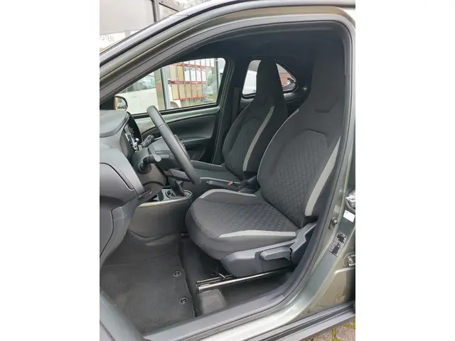 Toyota Aygo X 1.0 VVT-i MT Pulse 2022 Benzine 11