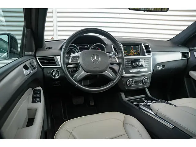 Mercedes-Benz M-Klasse 500 2013 Benzine 4