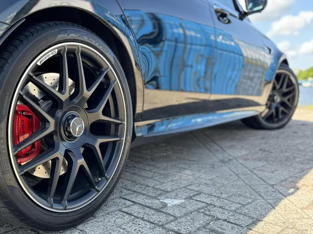 Mercedes-Benz E-Klasse AMG 63 S 4MATIC+ 2019 Benzine 9