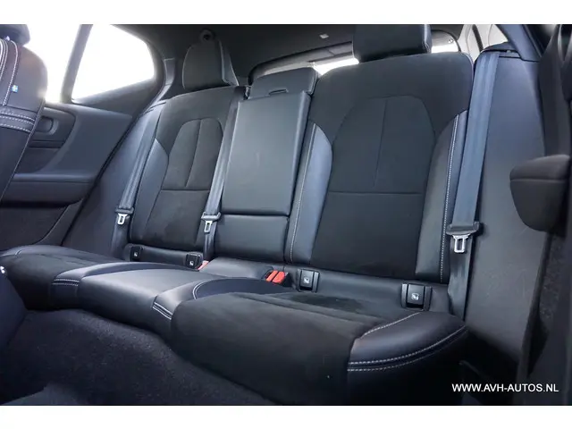 Volvo XC40 1.5 T2 R-Design 2022 Benzine 7