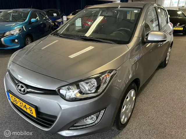 Hyundai i20 1.2 HP i-Motion Comfort Trekhaak 2015 Benzine 3