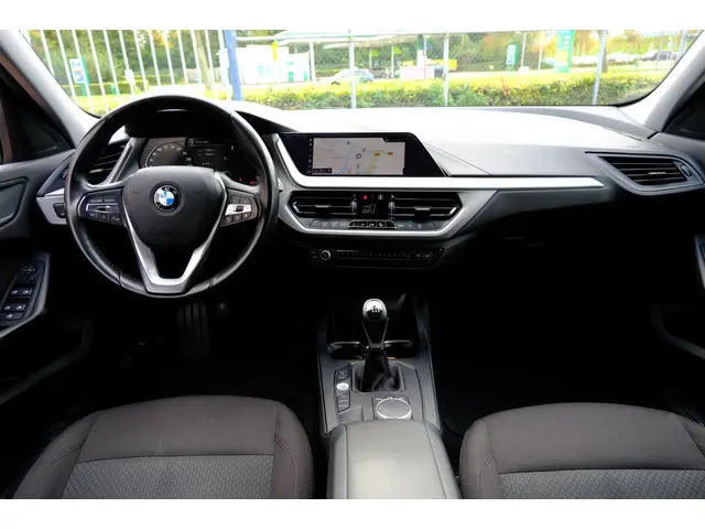 BMW 1 Serie 116d Navi|Clima|LMV|PDC 2020 Diesel 11