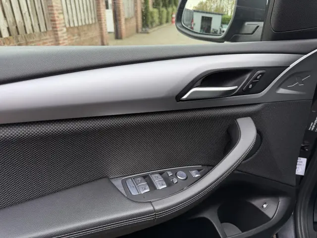 BMW X3 xDrive30e Executive 2021 Hybride Benzine 17