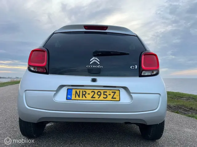 Citroën C1 1.0 e-VTi Feel (NAP/APK/AIRCO/5-deurs) 2017 Benzine 6