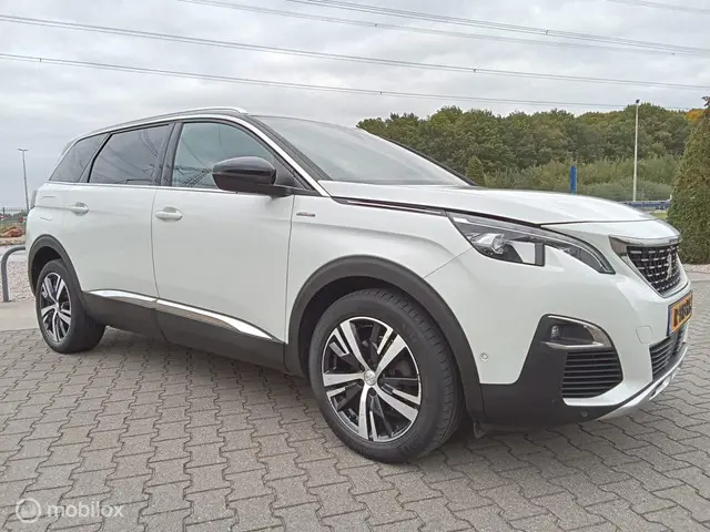 Peugeot 5008 1.2 GT-Line /automaat/clima/pano 2019 Benzine 3