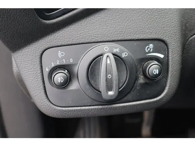 Ford C-MAX 1.0 Trend 2016 Benzine 23