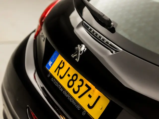 Peugeot 208 1.2 PureTech Sport 2017 Benzine 29