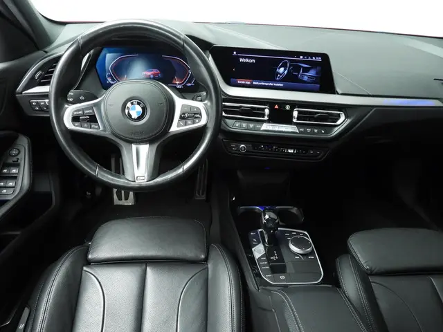 BMW 1 Serie 5-deurs 118i 2021 Benzine 10