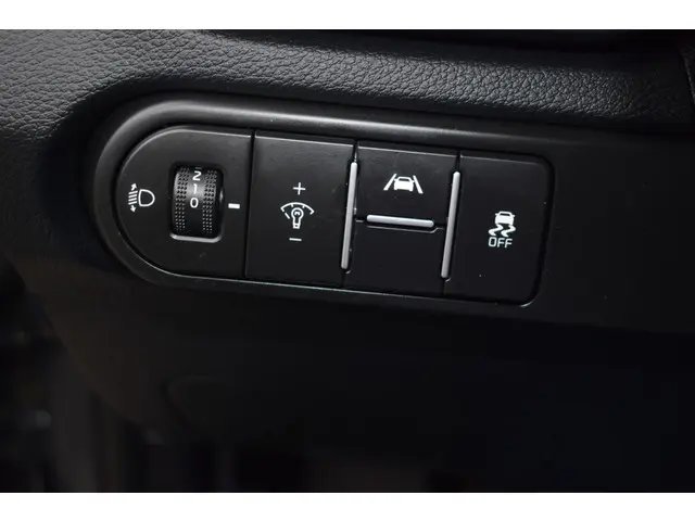 Kia Ceed Sportswagon 1.0 T-GDi DynamicLine 2024 Benzine 10
