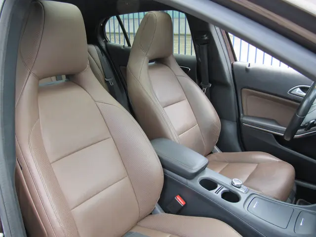 Mercedes-Benz GLA 250 Ambition Pano/Camera 2015 Benzine 10