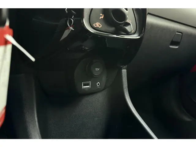 Peugeot 108 1.0 e-VTi Envy 2016 Benzine 20