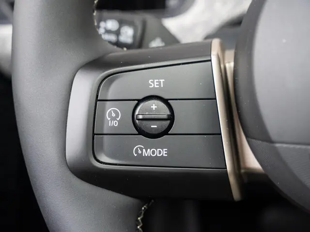 MINI 5-Deurs Cooper C 2024 Benzine 14